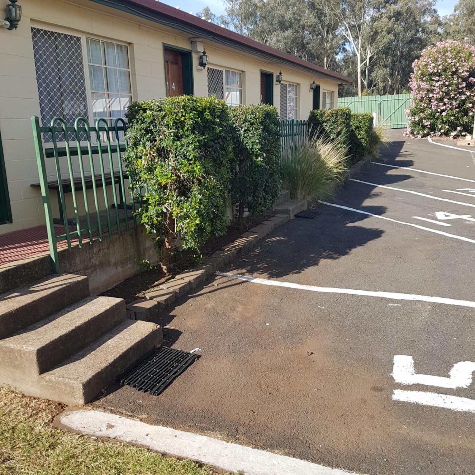 Golden Peak Motel Peakhill Peak Hill Esterno foto