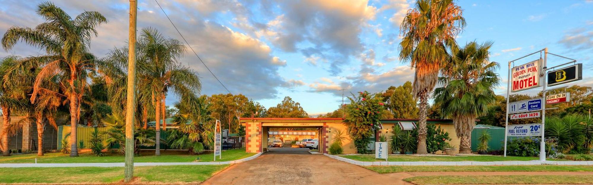 Golden Peak Motel Peakhill Peak Hill Esterno foto